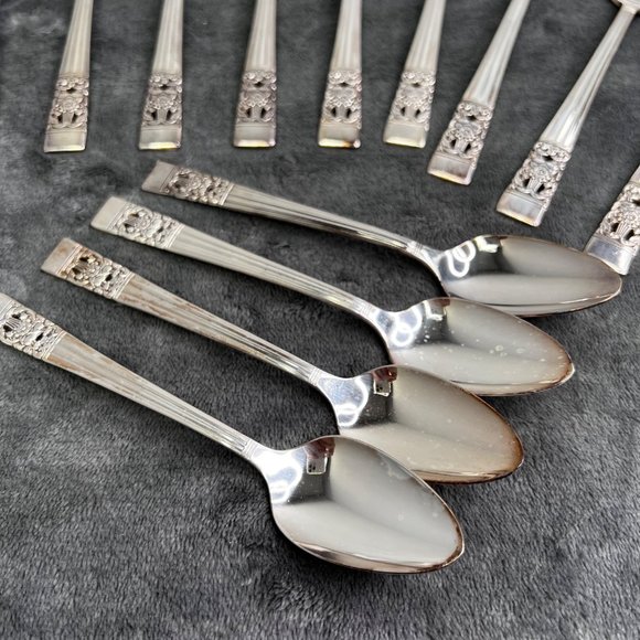 Oneida Community Silverplate Coronation Flatware Lot 41 Piece Serving Dinner - Picture 4 of 16